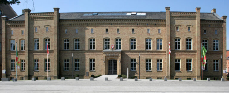 Außenansicht des Rathauses der Stadt Prenzlau